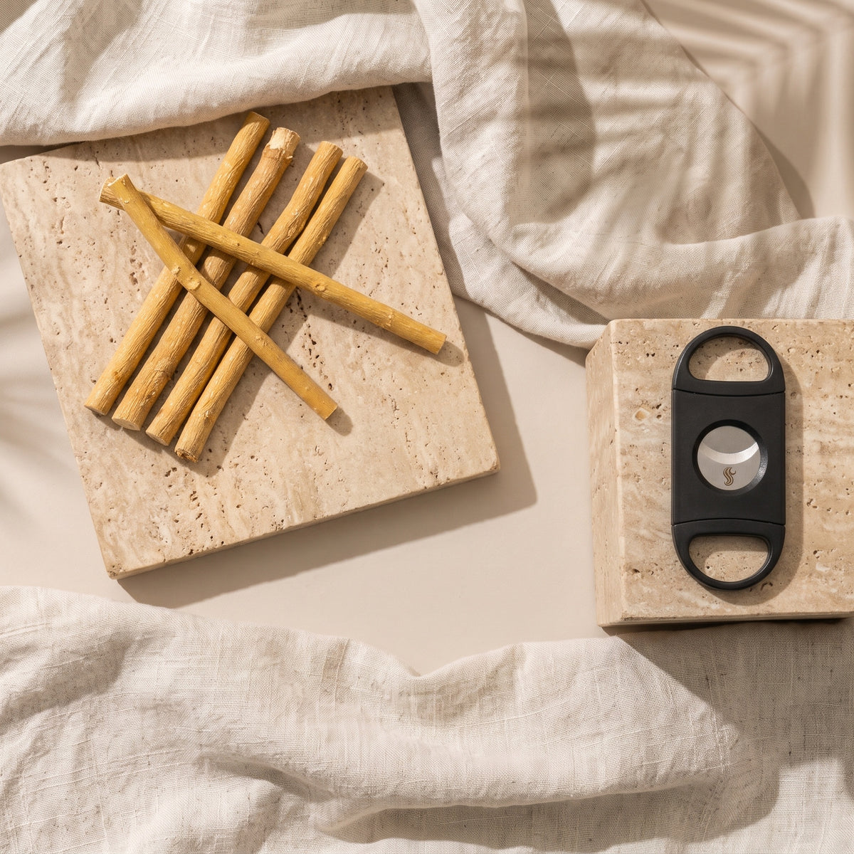 6-Piece Orignal Peelu Miswak Set with Cutter & Miswak Holder