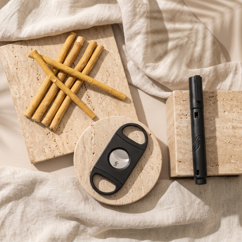 6-Piece Orignal Peelu Miswak Set with Cutter & Miswak Holder